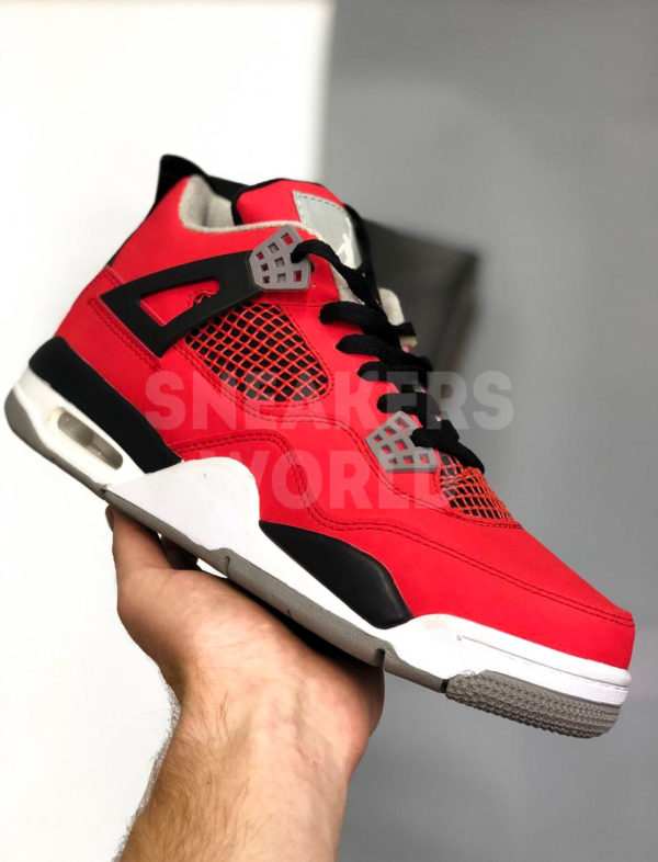 Air Jordan 4 Retro красные