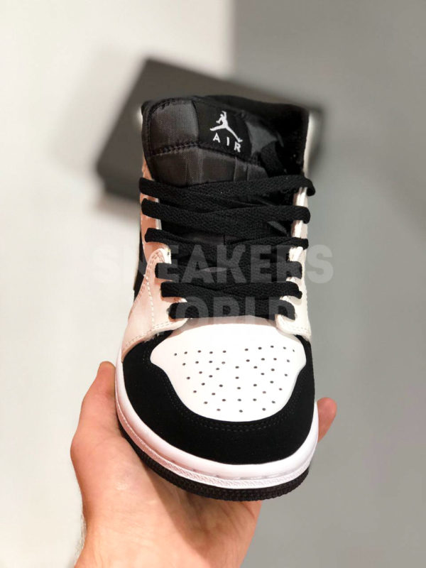 Air Jordan 1 Retro Mid Tuxedo купить в спб