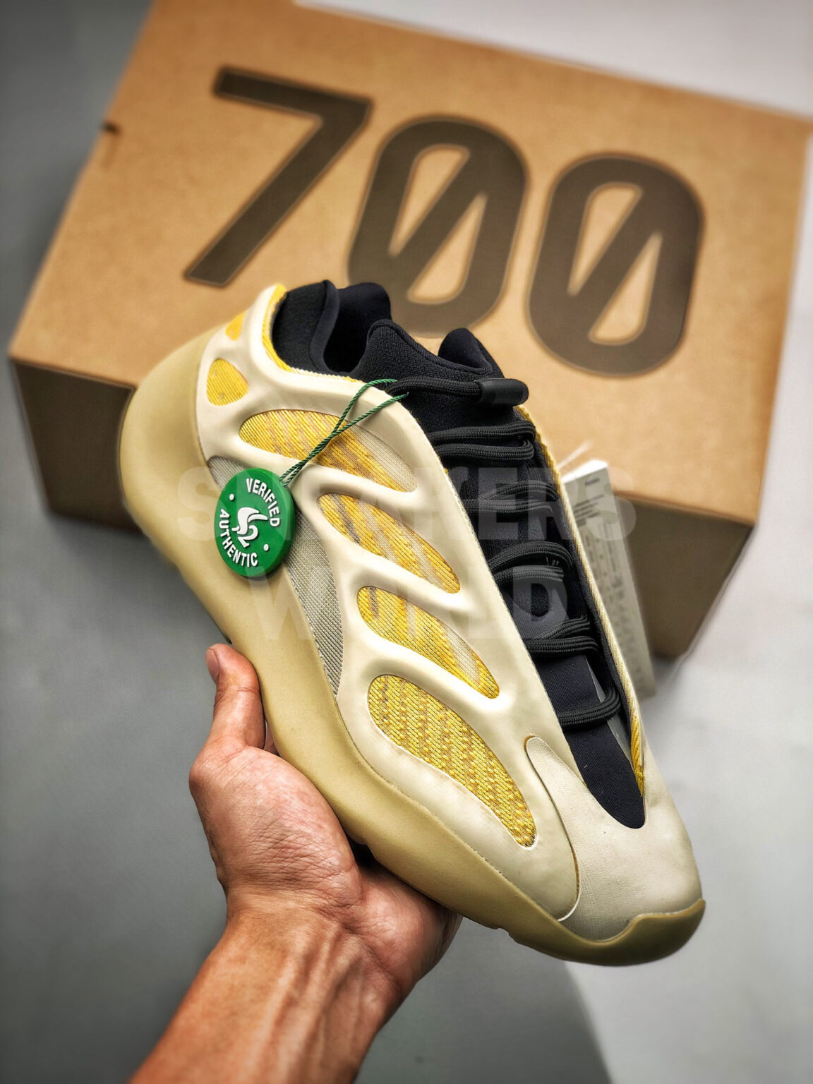 Adidas Yeezy 700 V3 Safflower