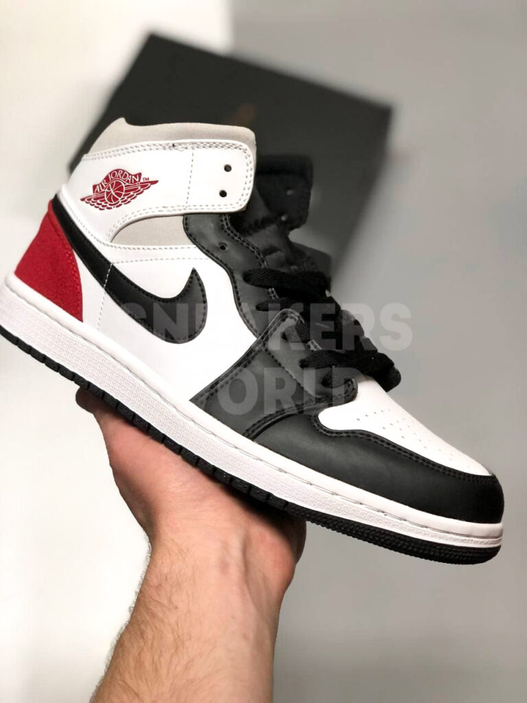 Nike Air Jordan 1 Mid SE Red Black Toe