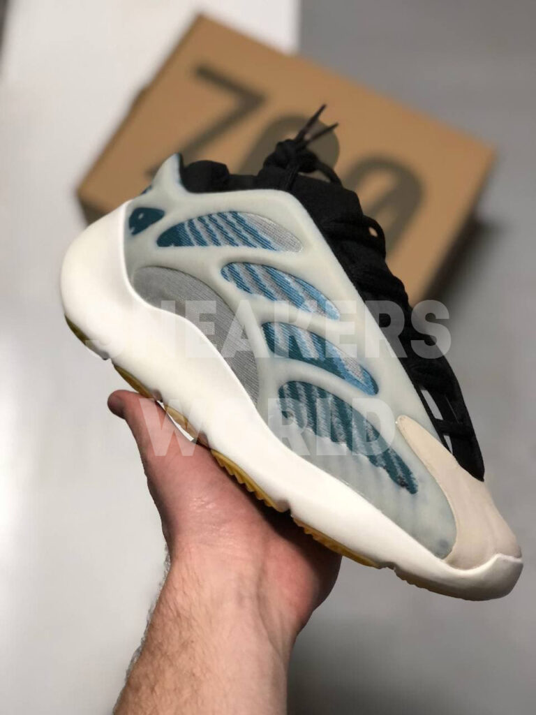 Adidas Yeezy 700 V3 Kyanite