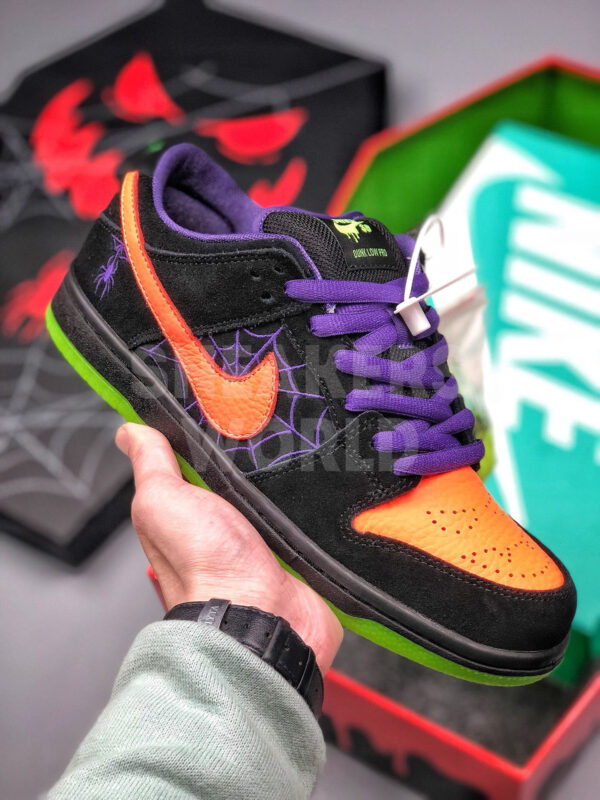 Nike SB Dunk Low Night of Mischief Halloween