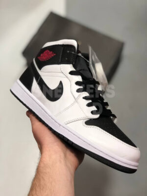 Nike Air Jordan 1 Mid White/Black