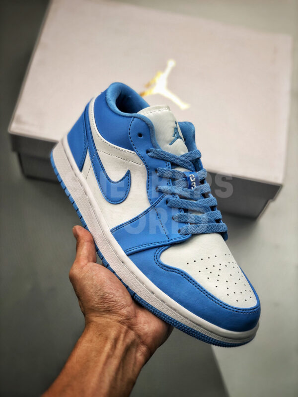 Nike Air Jordan 1 Low UNC