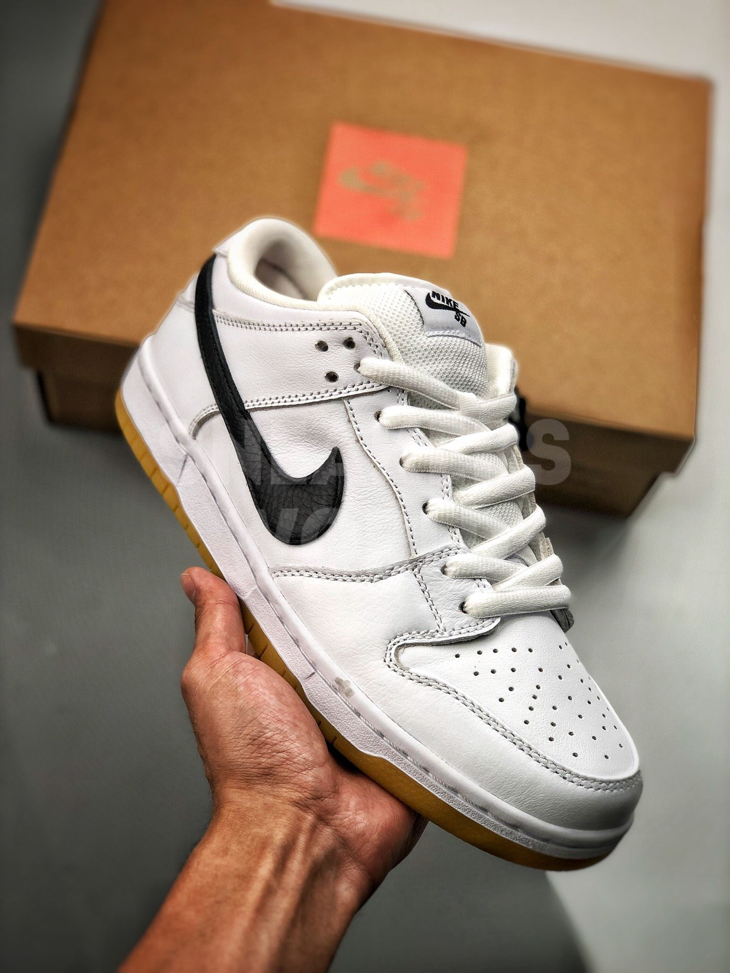 nike dunk low white/black/safety orange