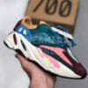 Кроссовки Adidas Yeezy 700 разноцветные