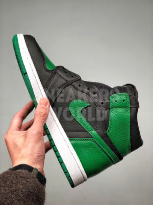 Nike Air Jordan 1 Retro High OG Pine Green