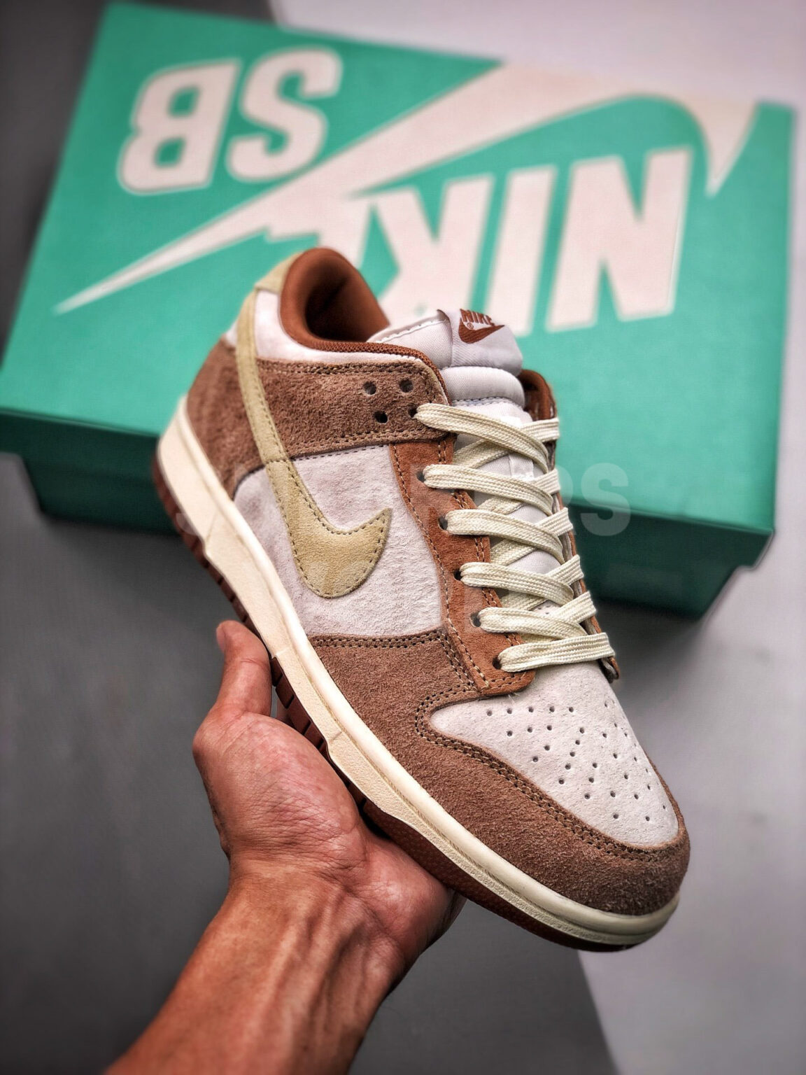 Nike Dunk Low Medium Curry