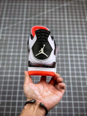 Nike Air Jordan 4 Hot Lava