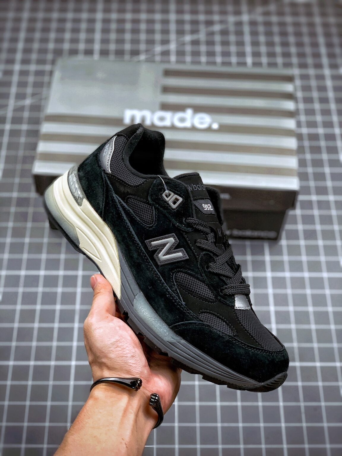 New Balance 992 черные