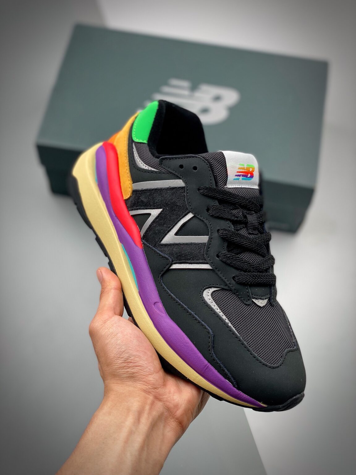 New Balance 5740