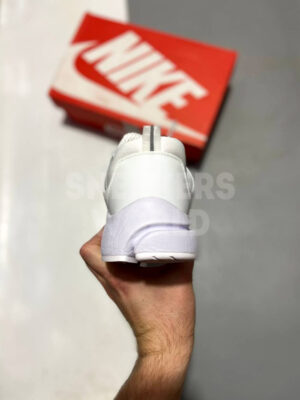 Nike Air Presto белые
