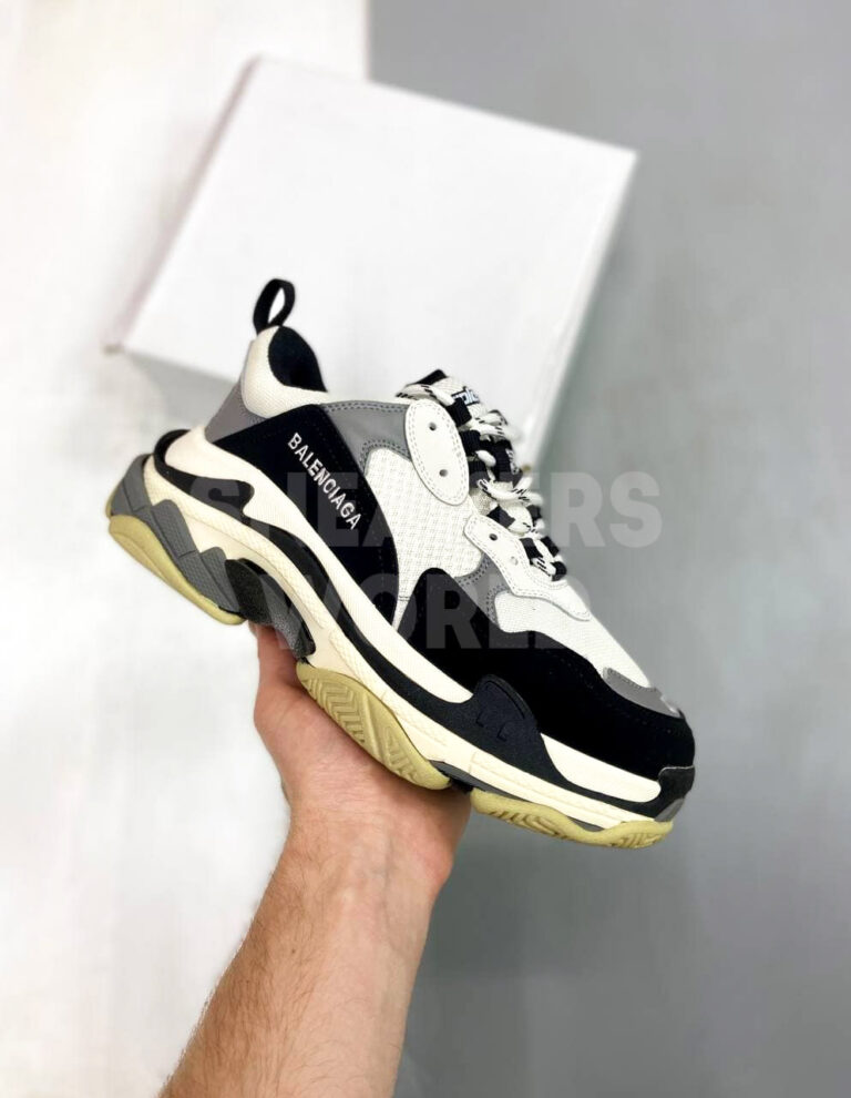 Balenciaga Triple S Black/White/Grey