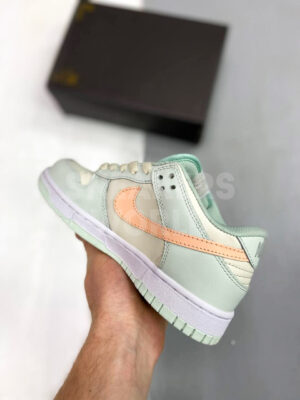 Nike Dunk Low Barely Green