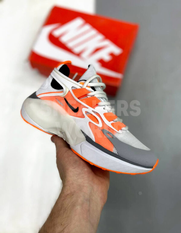 Nike Signal d/ms/x White Orange