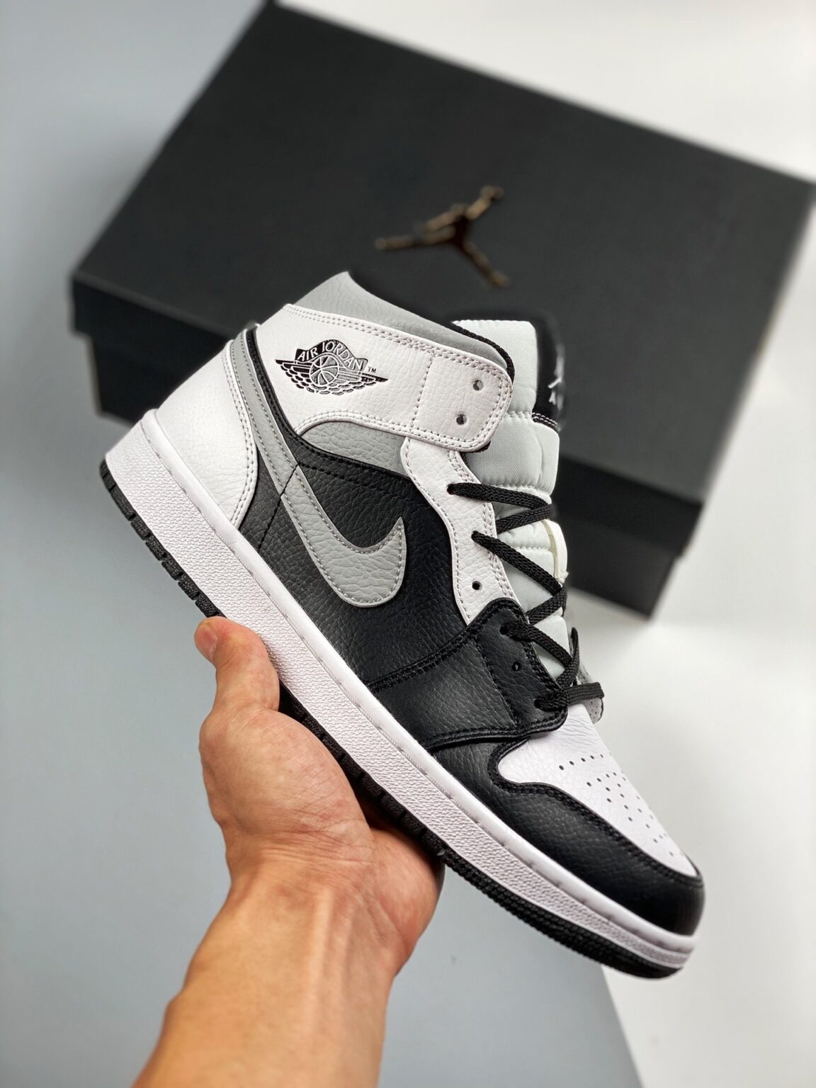 Air-Jordan-1-Mid-White-Shadow-554724-073-For-Sale-6