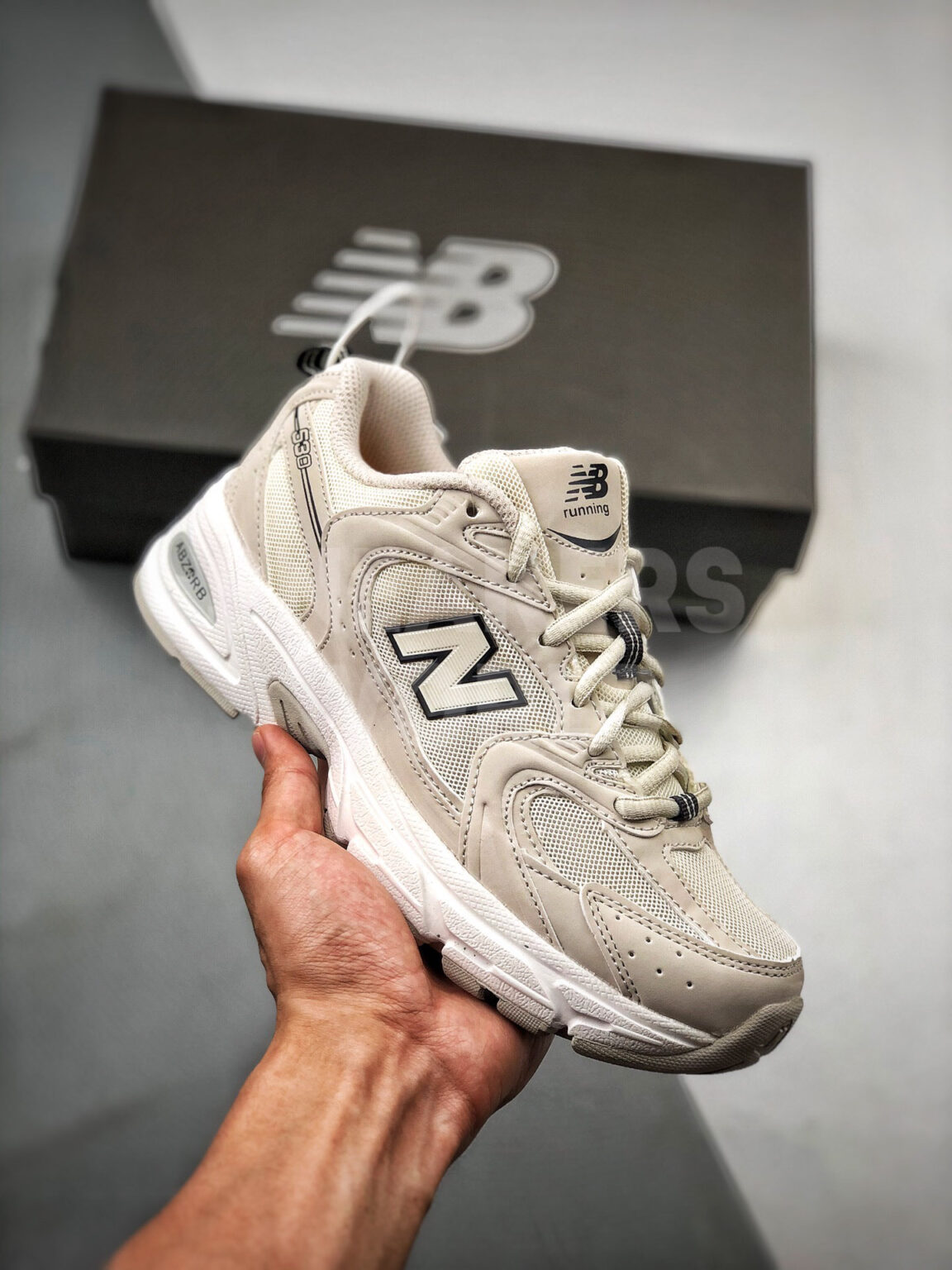 New Balance 530 бежевые
