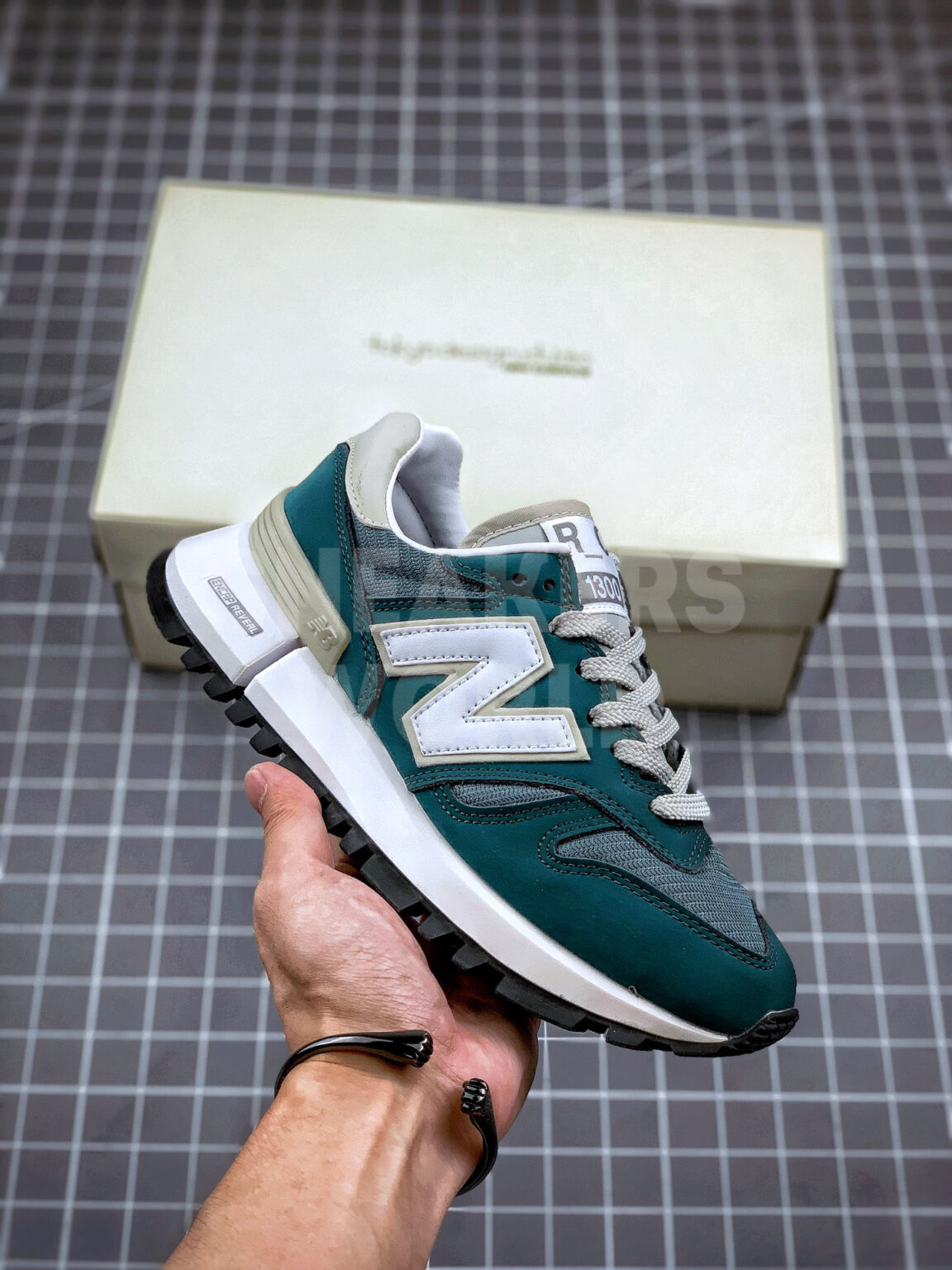 New Balance 1300