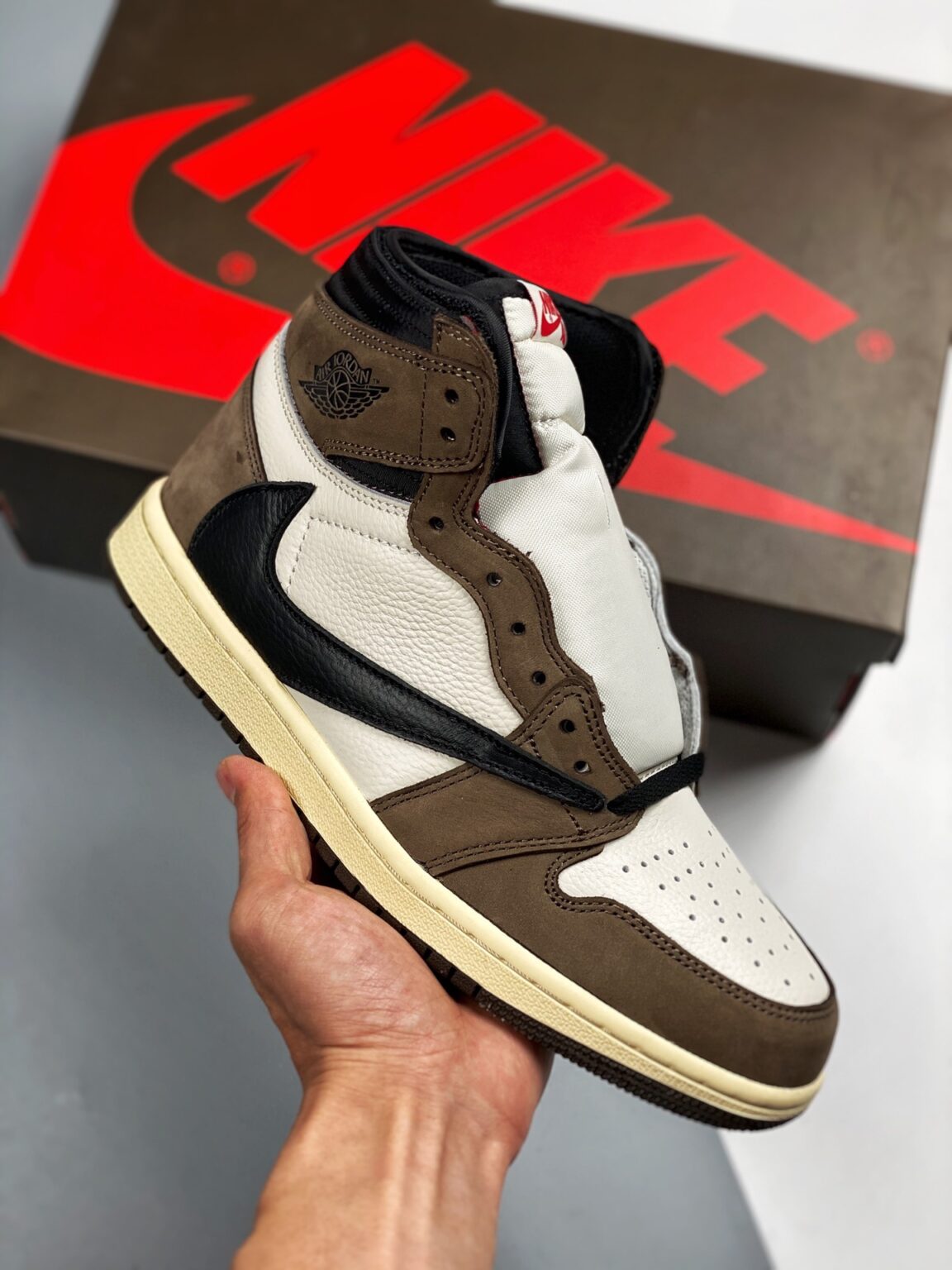 Travis Scott x Air Jordan 1 High Dark Mocha