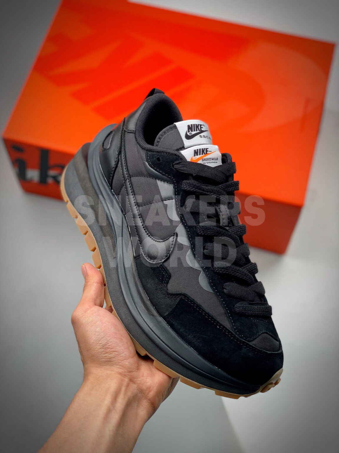 Nike Vaporwaffle sacai Black