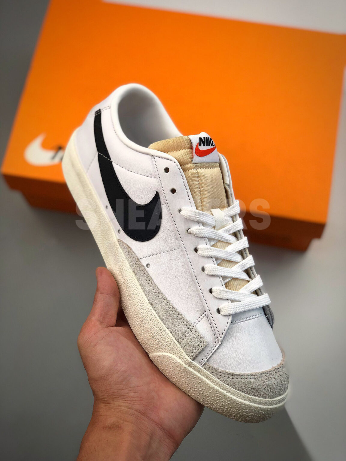 Nike Blazer Low 77
