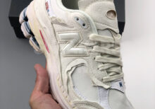 New Balance 2002r белые