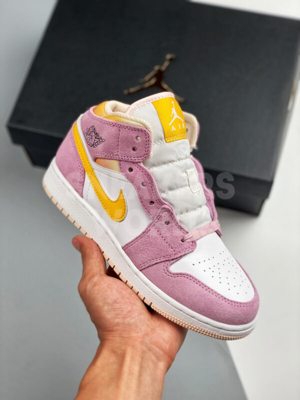 Nike Air Jordan 1 Mid Light Arctic Pink