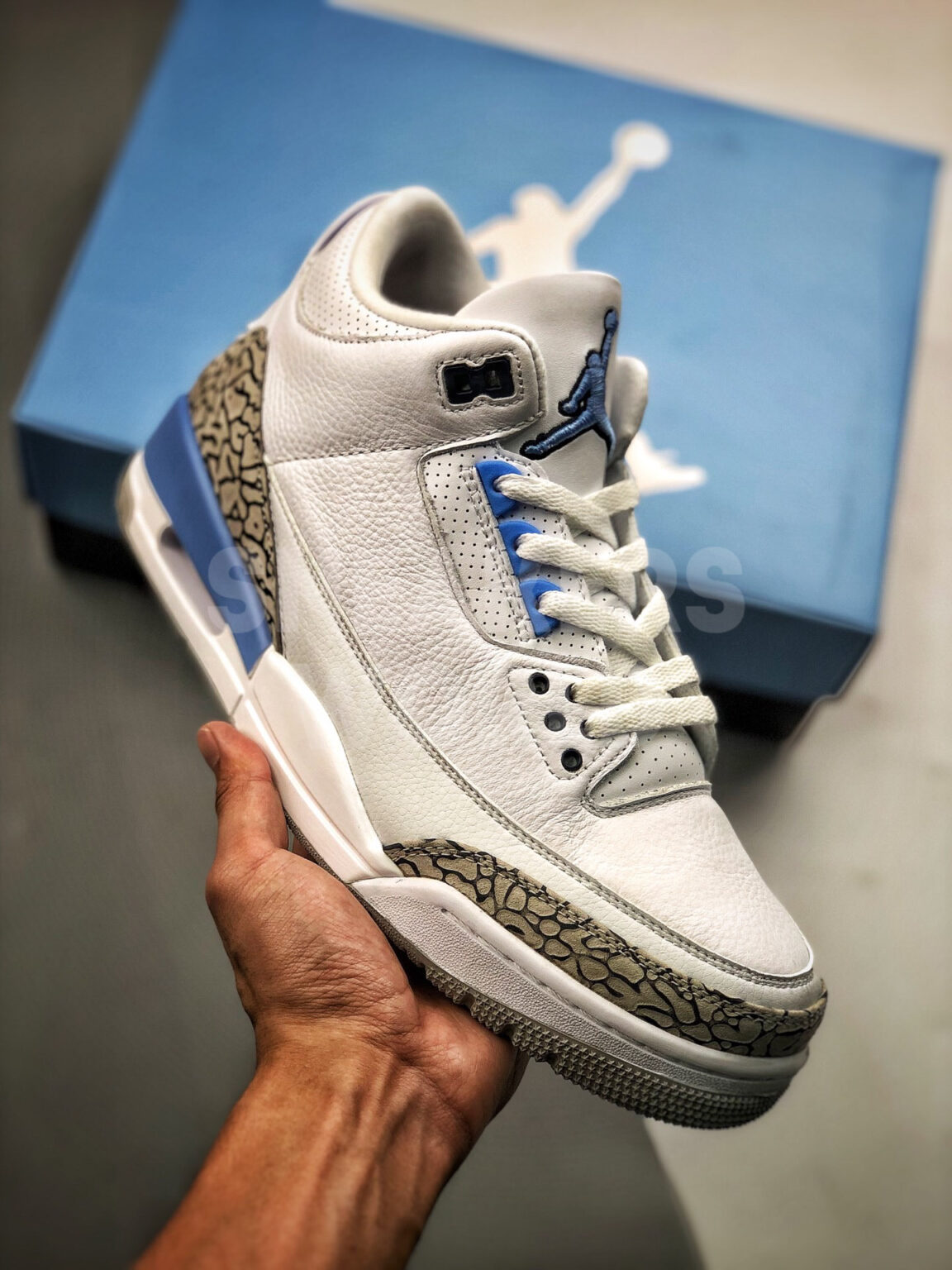 Nike Air Jordan 3 UNC