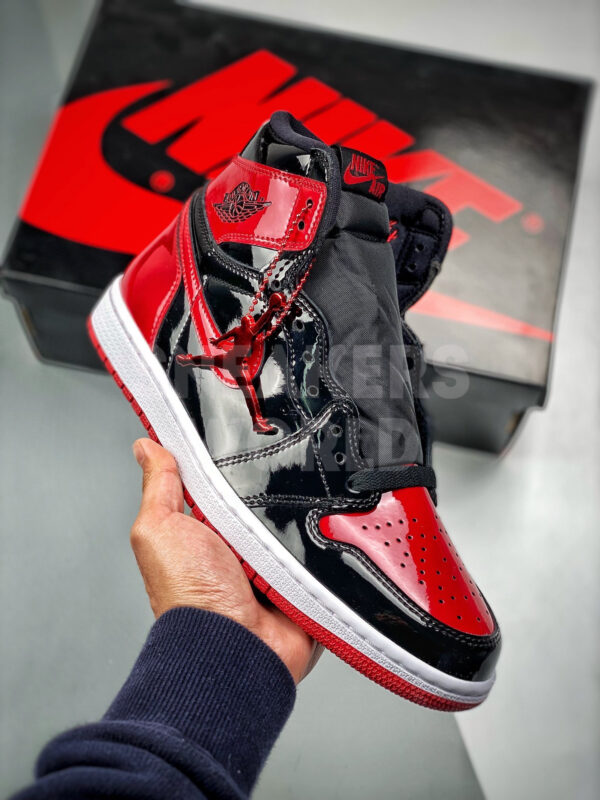 Nike Air Jordan 1 Black Red