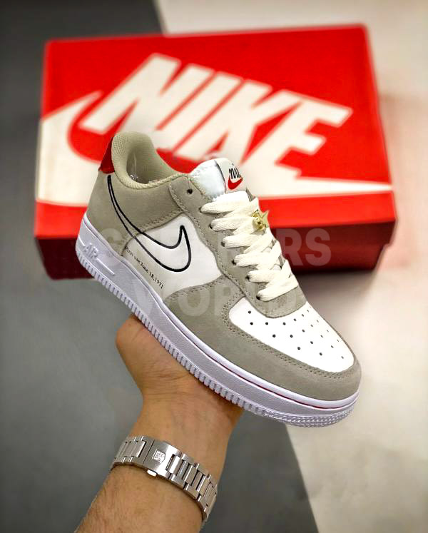 Nike air shop force white beige