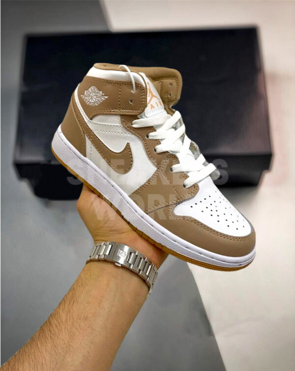 Nike Air Jordan 1 Mid Tan Gum