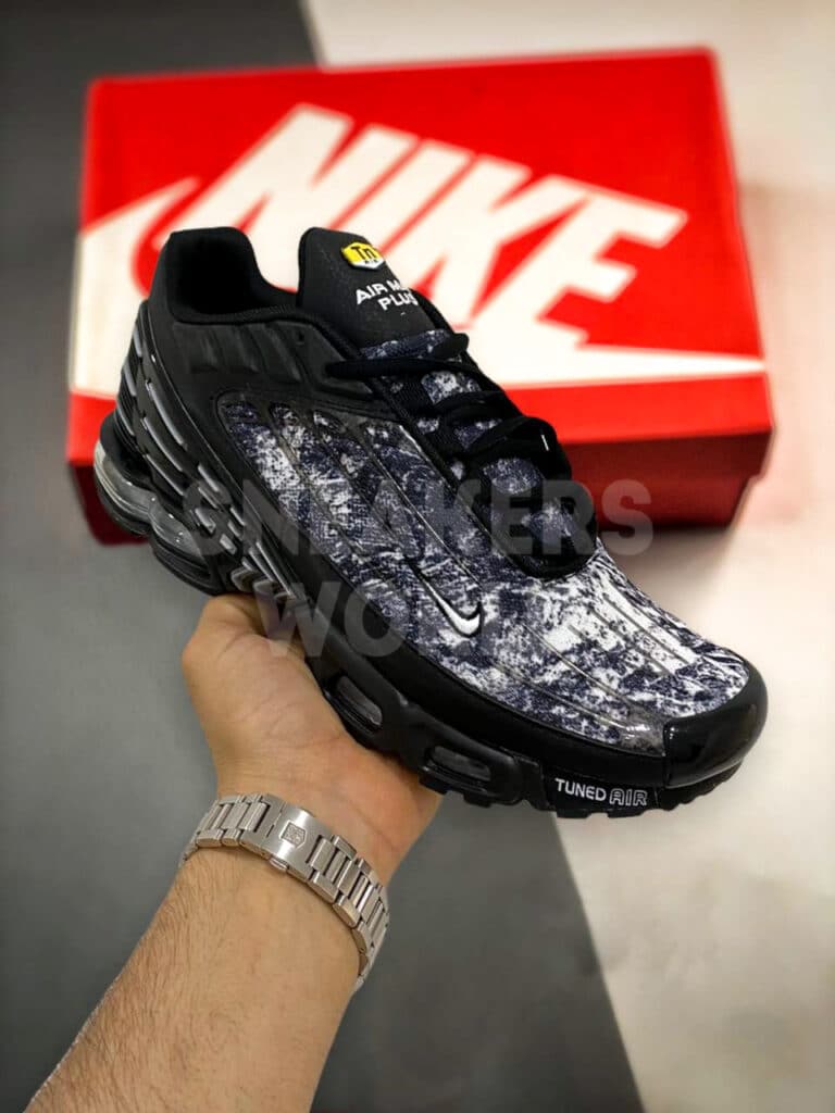 Nike Air Max Plus 3 Black Graphic
