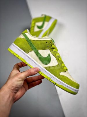 Nike SB Dunk Low Pro Green Apple