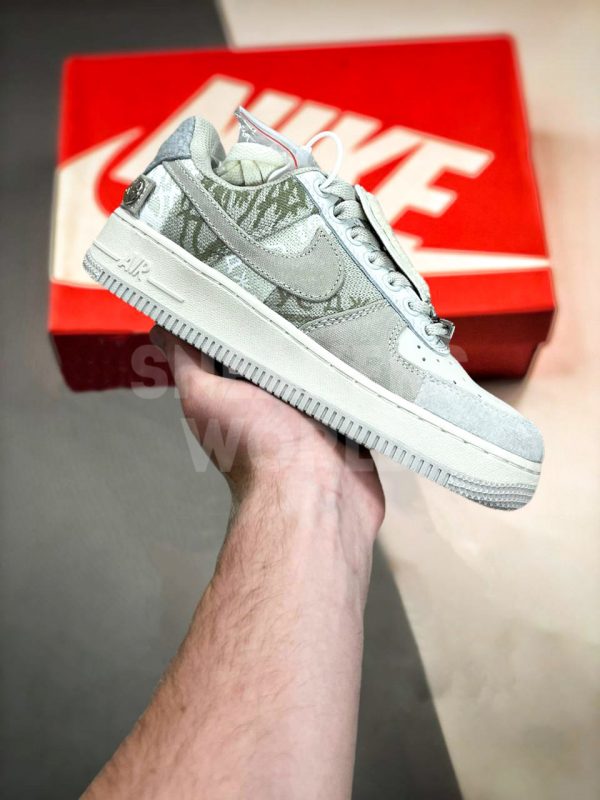 Nike Air Force 1 Cactus Jack Grey