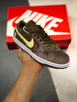 Nike Dunk Low SP Undefeated Brown