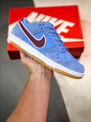 Nike SB Dunk Low Phillies