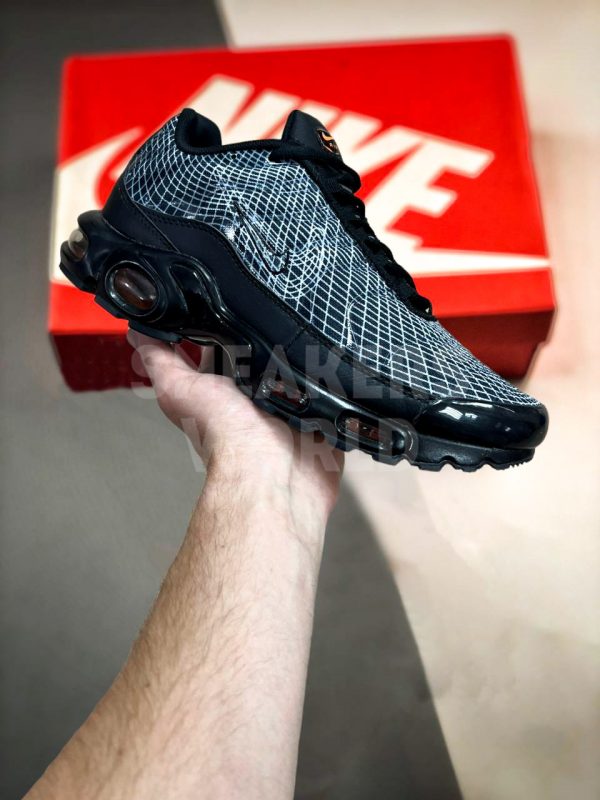 Nike Air Max TN Plus + Black/White