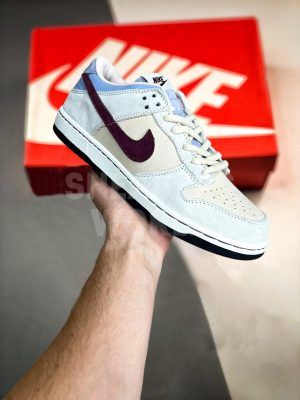 Nike SB Dunk Low Grey