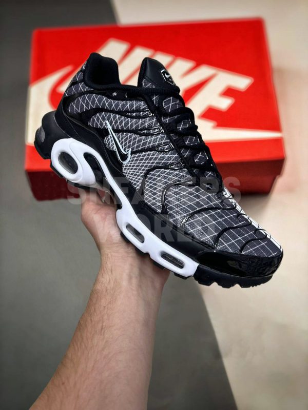 Nike Air Max Tn Plus Black White