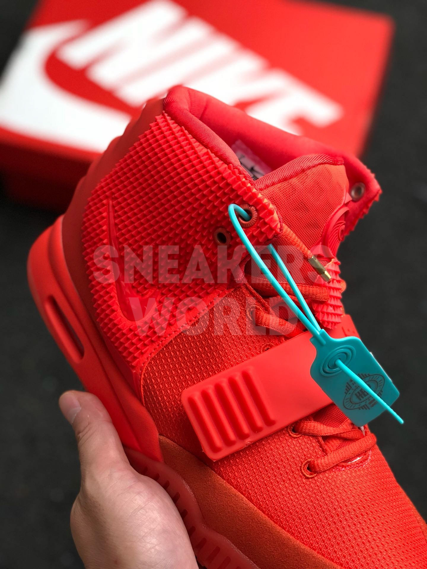 yeezy air 2 red october