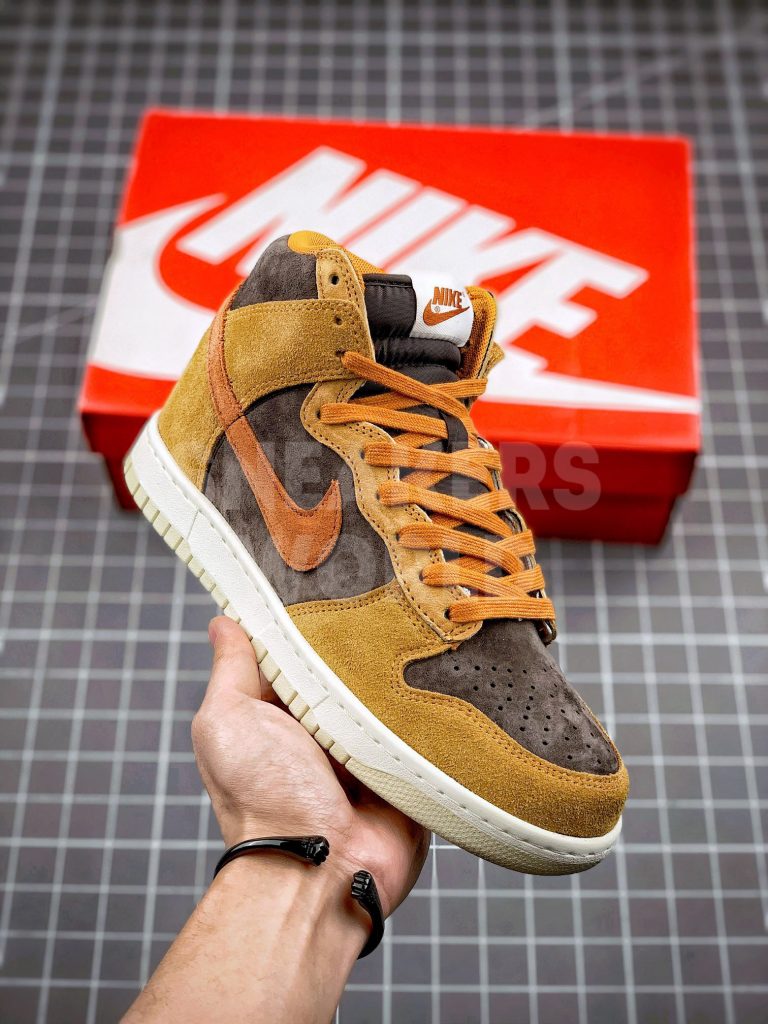 Nike Dunk High Velvet Brown/Russet Dark Curry Sail
