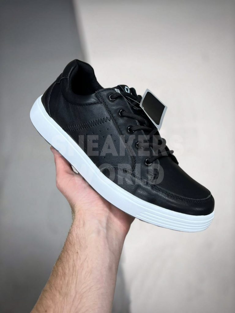 ECCO Black/White