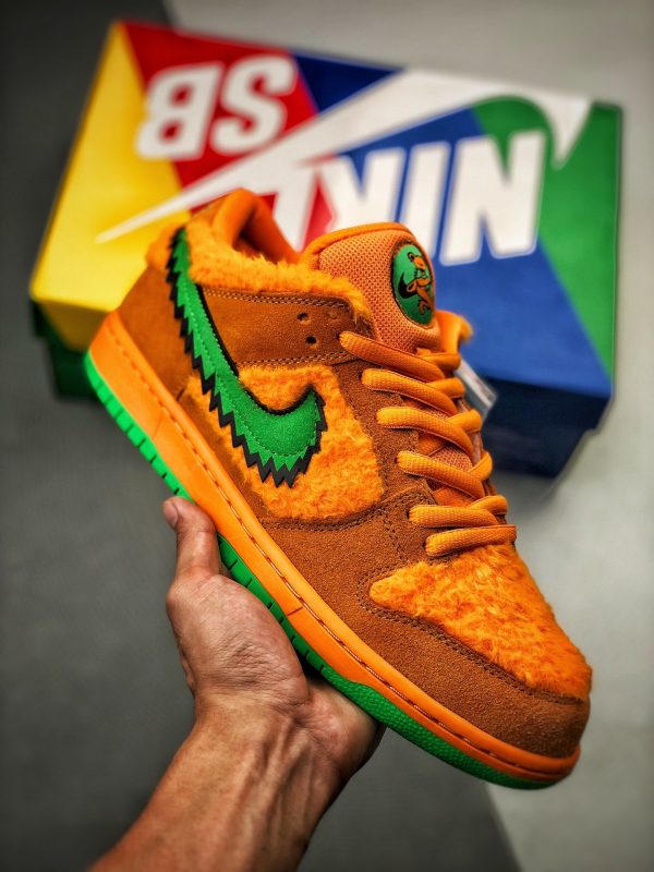 Кроссовки Grateful Dead x Nike SB Dunk Low “Orange Bear”