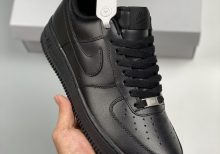 Кроссовки Nike Air Force 1 Low Triple Black