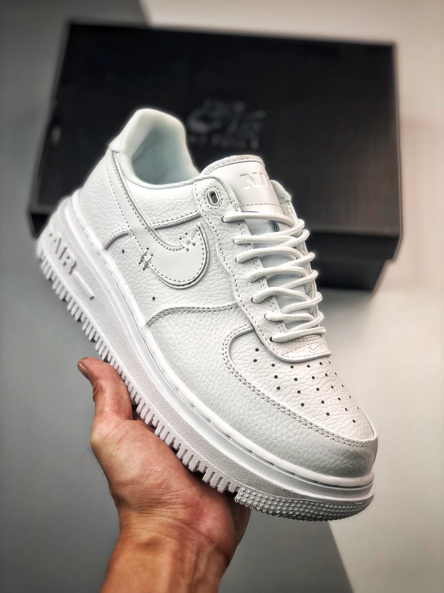 Nike air cheap force 1 luxe