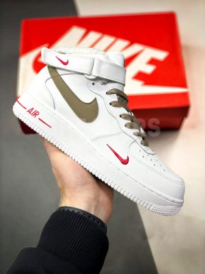 Кроссовки Nike Air Force 1 Mid White зимние с мехом