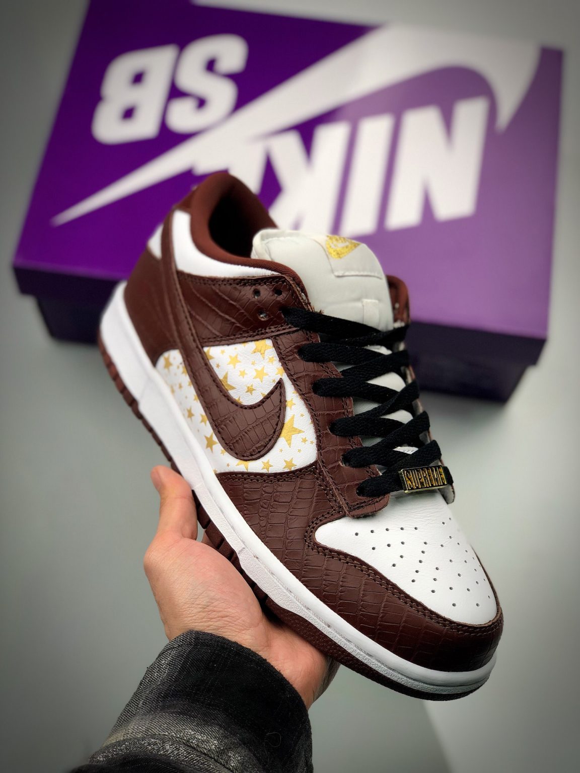 Кроссовки Supreme x Nike SB Dunk Low Stars Barkroot Brown