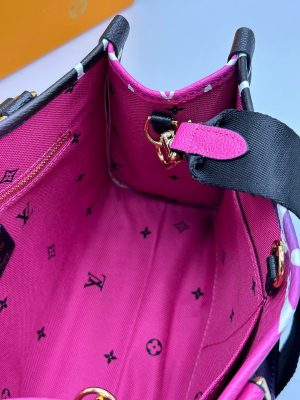 Сумка Louis Vuitton Onthego PM Pink Black