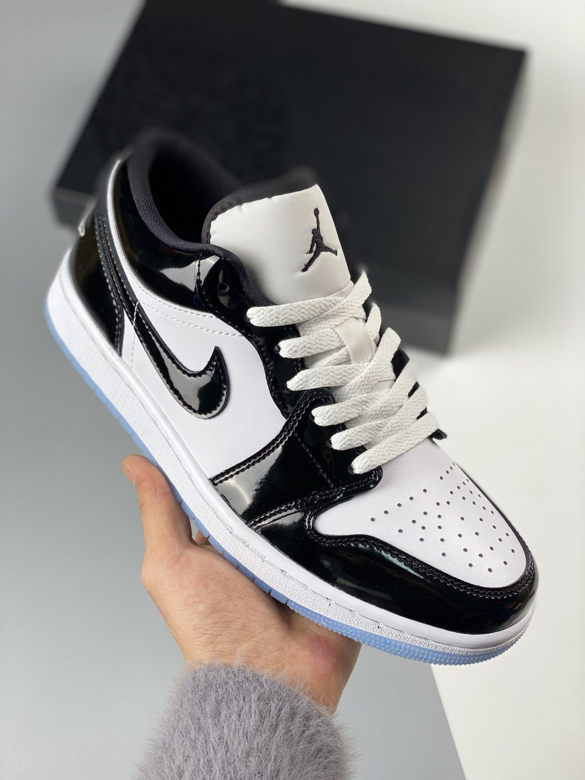 Air Jordan 1 Low ‘Concord’
