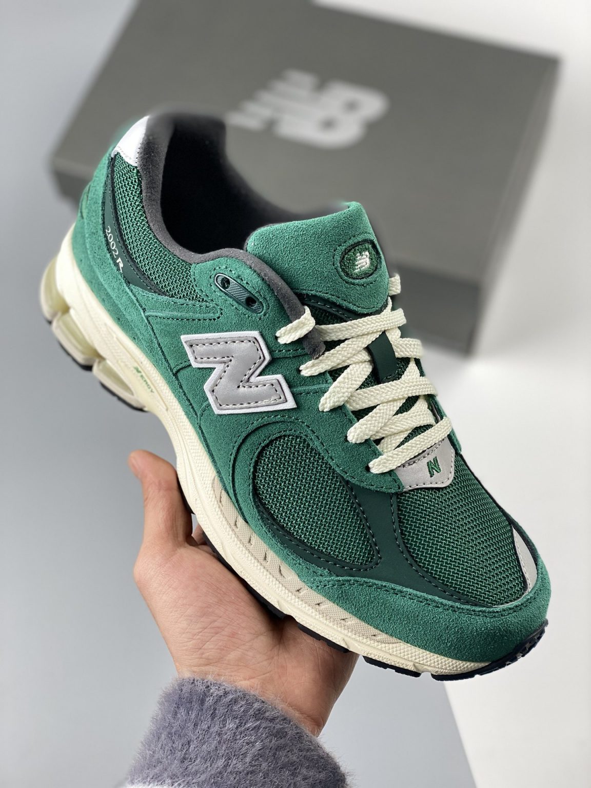 New Balance 2002R Nightwatch Green